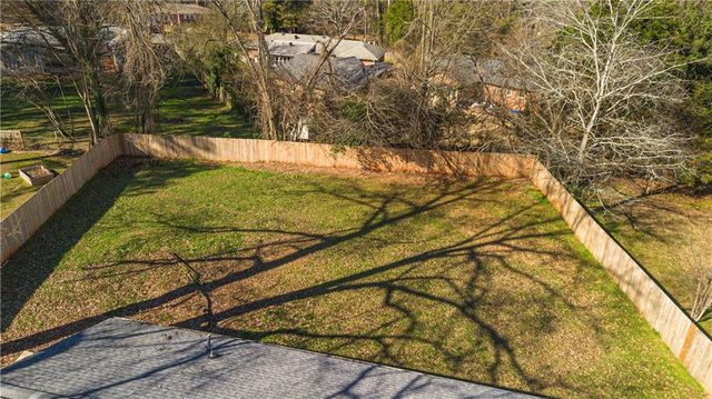 2356 Wynona SE Drive, Marietta, GA 30060