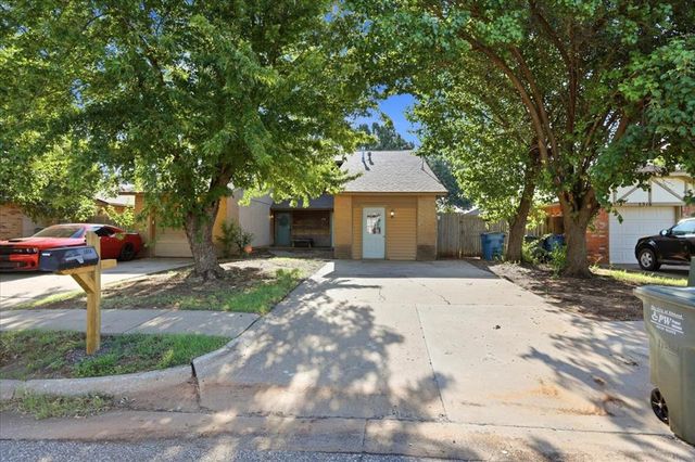 1312 Pennington Avenue 1312, 1314, Edmond, OK 73012