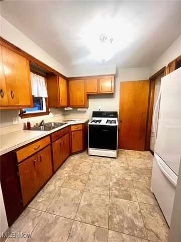 7615 Bertha Avenue, Parma, OH 44129