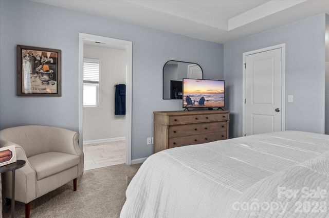 8122 Downy Oak Lane, Charlotte, NC 28269