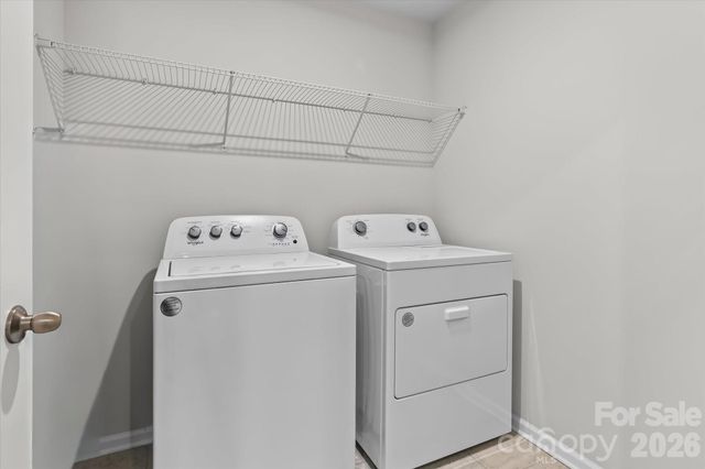 8122 Downy Oak Lane, Charlotte, NC 28269