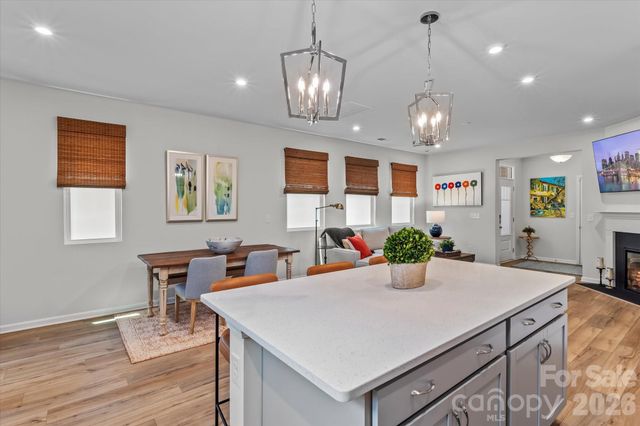 8122 Downy Oak Lane, Charlotte, NC 28269