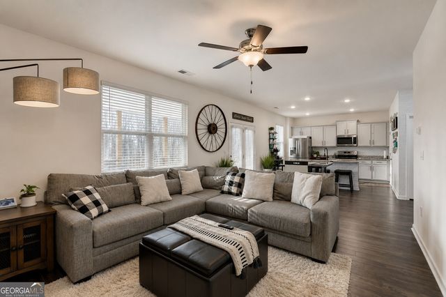 86 Canyon Ferry Way, Hoschton, GA 30548