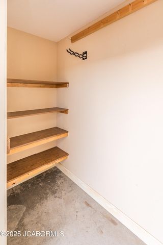 205 VENUS STREET, Holts Summit, MO 65043