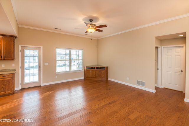 205 VENUS STREET, Holts Summit, MO 65043