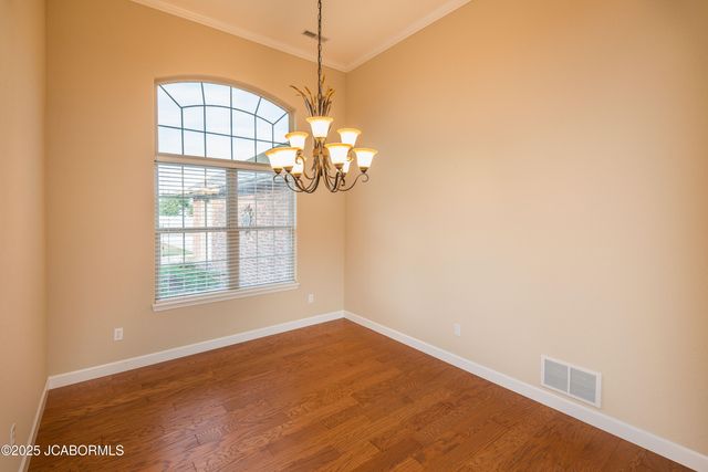 205 VENUS STREET, Holts Summit, MO 65043