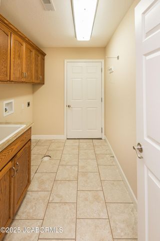 205 VENUS STREET, Holts Summit, MO 65043