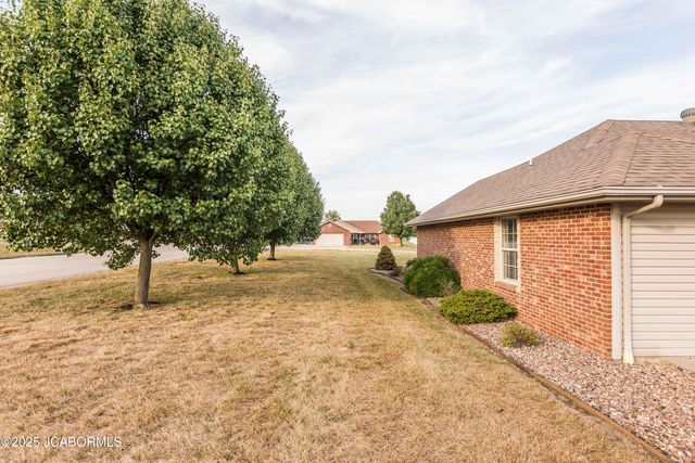 205 VENUS STREET, Holts Summit, MO 65043