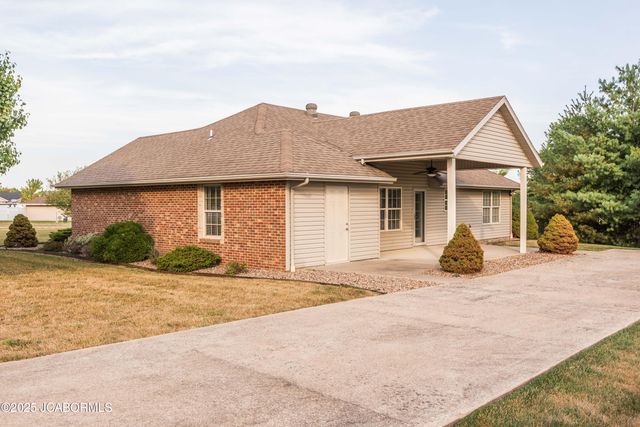 205 VENUS STREET, Holts Summit, MO 65043