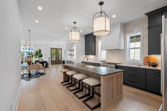 1010 Argyle Ave, Nashville, TN 37203