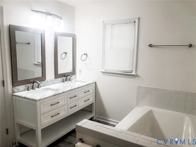 2820 Chapelwood Ln, Henrico, VA 23233