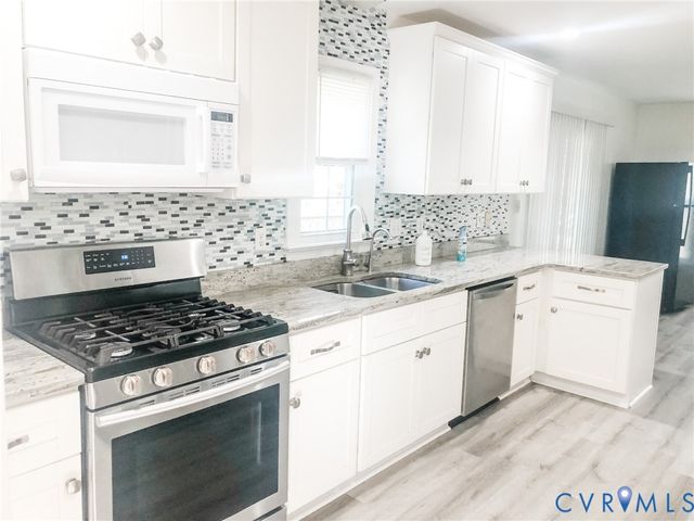 2820 Chapelwood Ln, Henrico, VA 23233