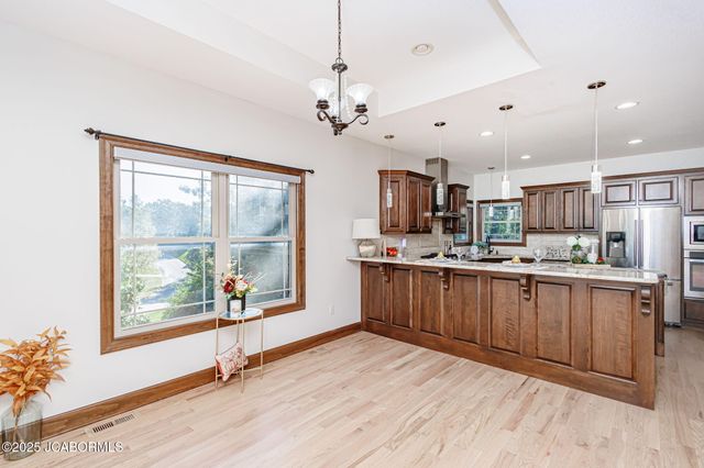 245 VIRGINIA TRAIL, Jefferson City, MO 65109