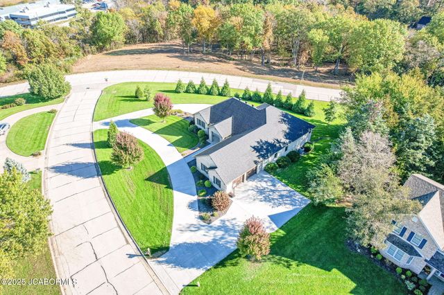 245 VIRGINIA TRAIL, Jefferson City, MO 65109