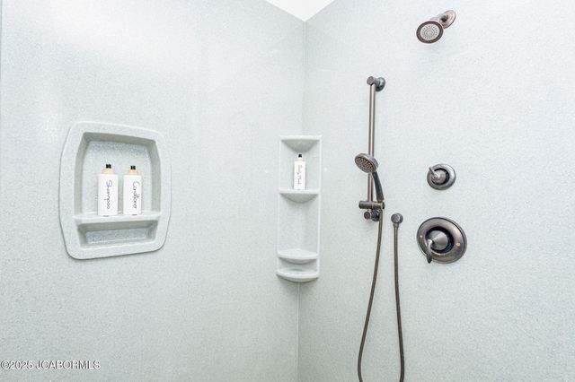 245 VIRGINIA TRAIL, Jefferson City, MO 65109