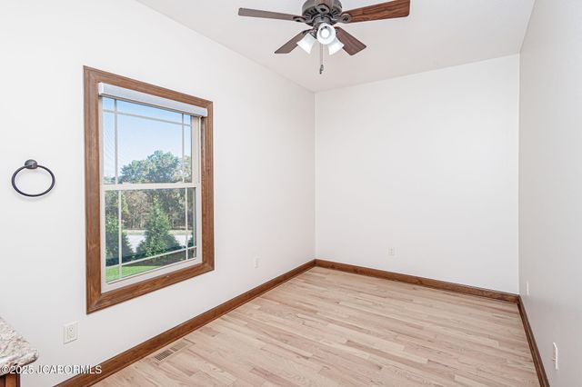 245 VIRGINIA TRAIL, Jefferson City, MO 65109