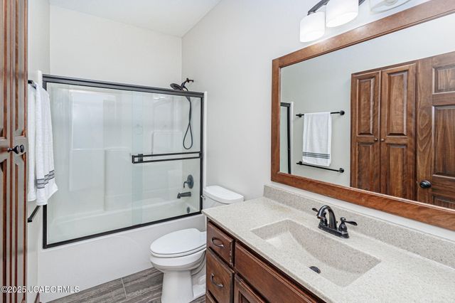 245 VIRGINIA TRAIL, Jefferson City, MO 65109