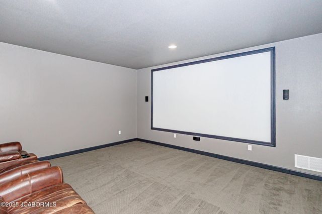 245 VIRGINIA TRAIL, Jefferson City, MO 65109