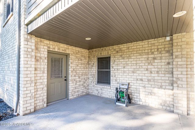 245 VIRGINIA TRAIL, Jefferson City, MO 65109