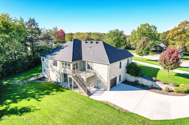 245 VIRGINIA TRAIL, Jefferson City, MO 65109