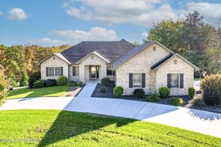 245 VIRGINIA TRAIL, Jefferson City, MO 65109