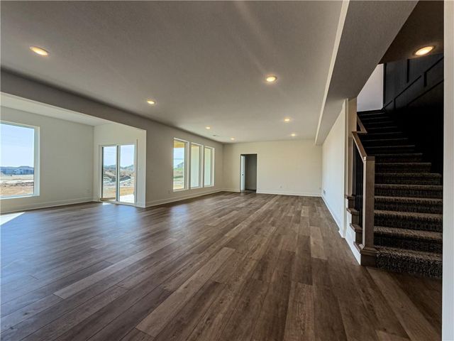 10787 Genesis Drive, Parkville, MO 64152