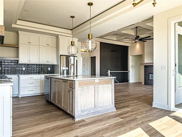 10787 Genesis Drive, Parkville, MO 64152