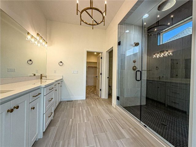 10787 Genesis Drive, Parkville, MO 64152