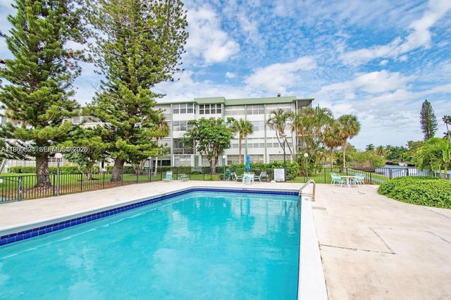 2731 Taft St 106, Hollywood, FL 33020