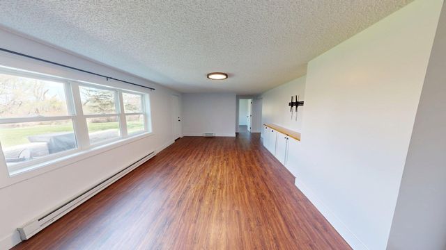 2398 122nd Avenue NE, Spicer, MN 56288
