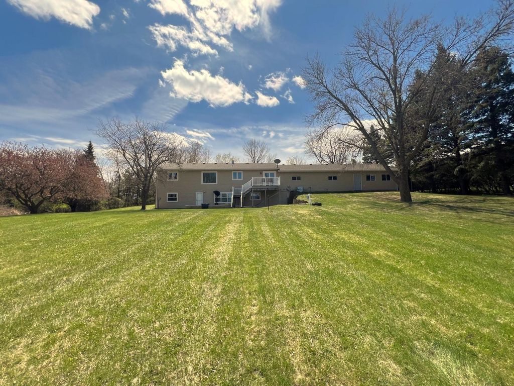 2398 122nd Avenue NE, Spicer, MN 56288