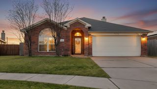 7426 Lake Front Trail, Arlington, TX 76002