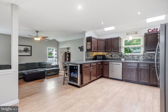 23 VANCE AVE, Sicklerville, NJ 08081