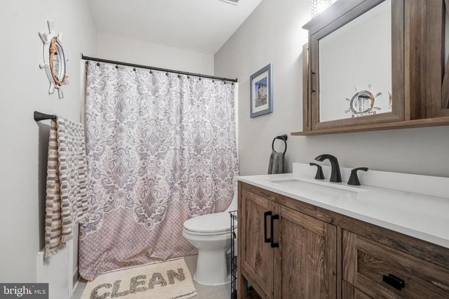 23 VANCE AVE, Sicklerville, NJ 08081