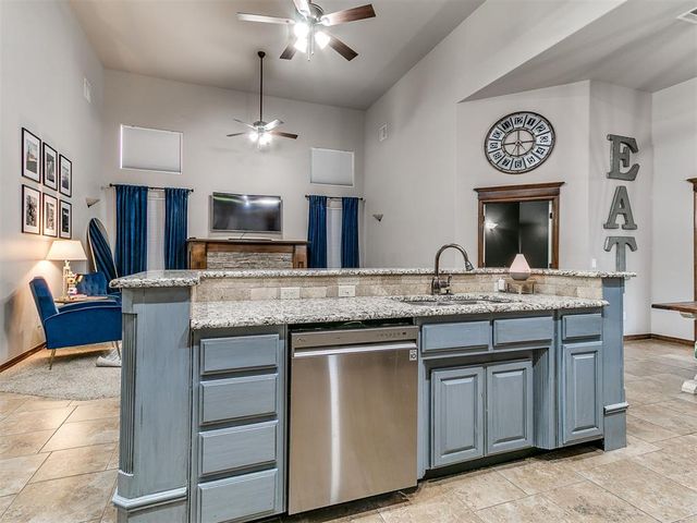 13305 Ambleside Drive, Yukon, OK 73099