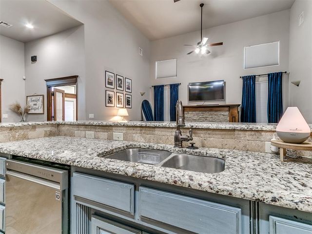 13305 Ambleside Drive, Yukon, OK 73099