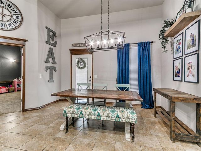 13305 Ambleside Drive, Yukon, OK 73099