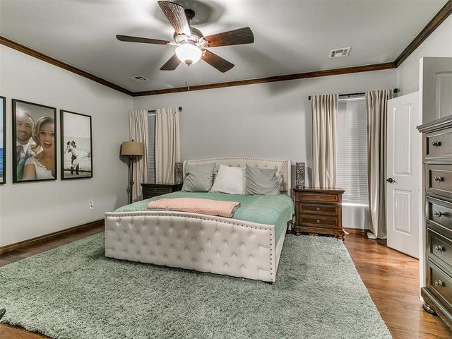 13305 Ambleside Drive, Yukon, OK 73099