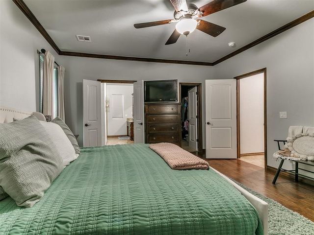 13305 Ambleside Drive, Yukon, OK 73099