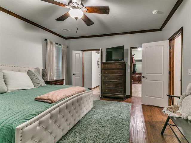 13305 Ambleside Drive, Yukon, OK 73099
