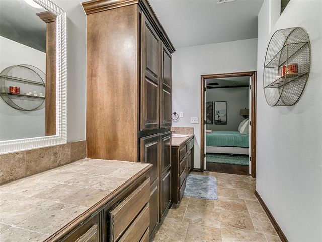 13305 Ambleside Drive, Yukon, OK 73099