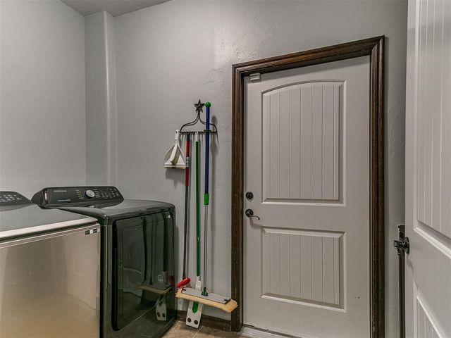 13305 Ambleside Drive, Yukon, OK 73099