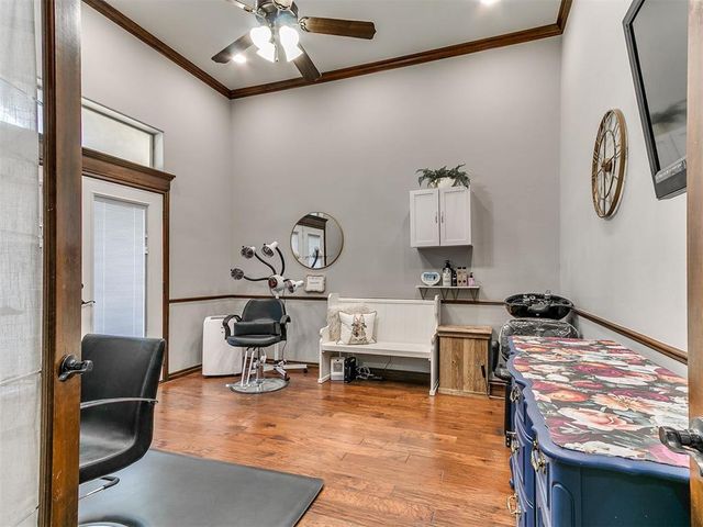 13305 Ambleside Drive, Yukon, OK 73099