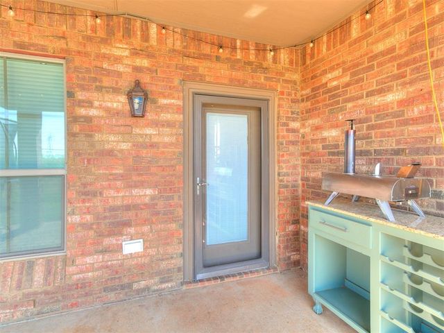 13305 Ambleside Drive, Yukon, OK 73099