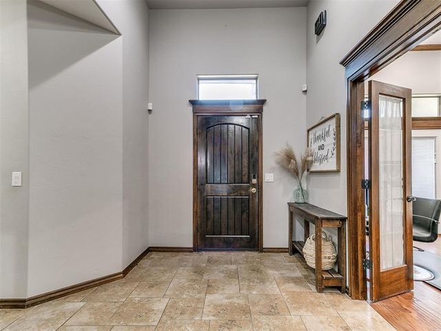 13305 Ambleside Drive, Yukon, OK 73099