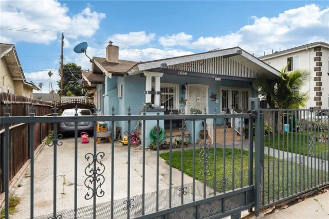 1664 W 55th Street, Los Angeles, CA 90062
