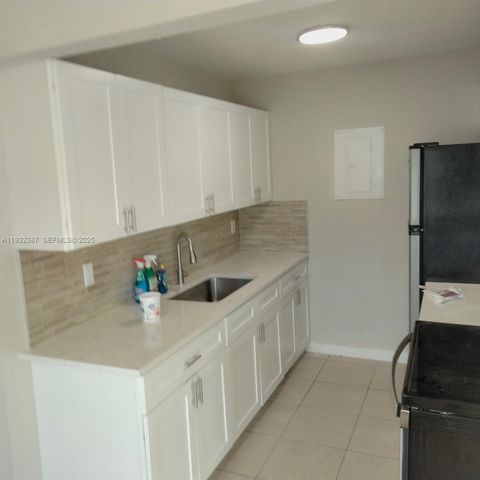 405 SW 13th Pl 102, Deerfield Beach, FL 33441