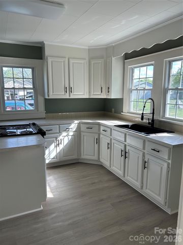 604 Dodge Street, Kannapolis, NC 28083