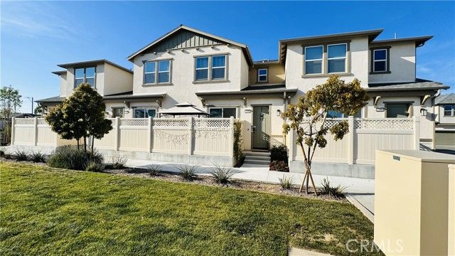 1376 Chervil Way, Upland, CA 91786