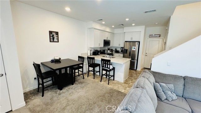 1376 Chervil Way, Upland, CA 91786